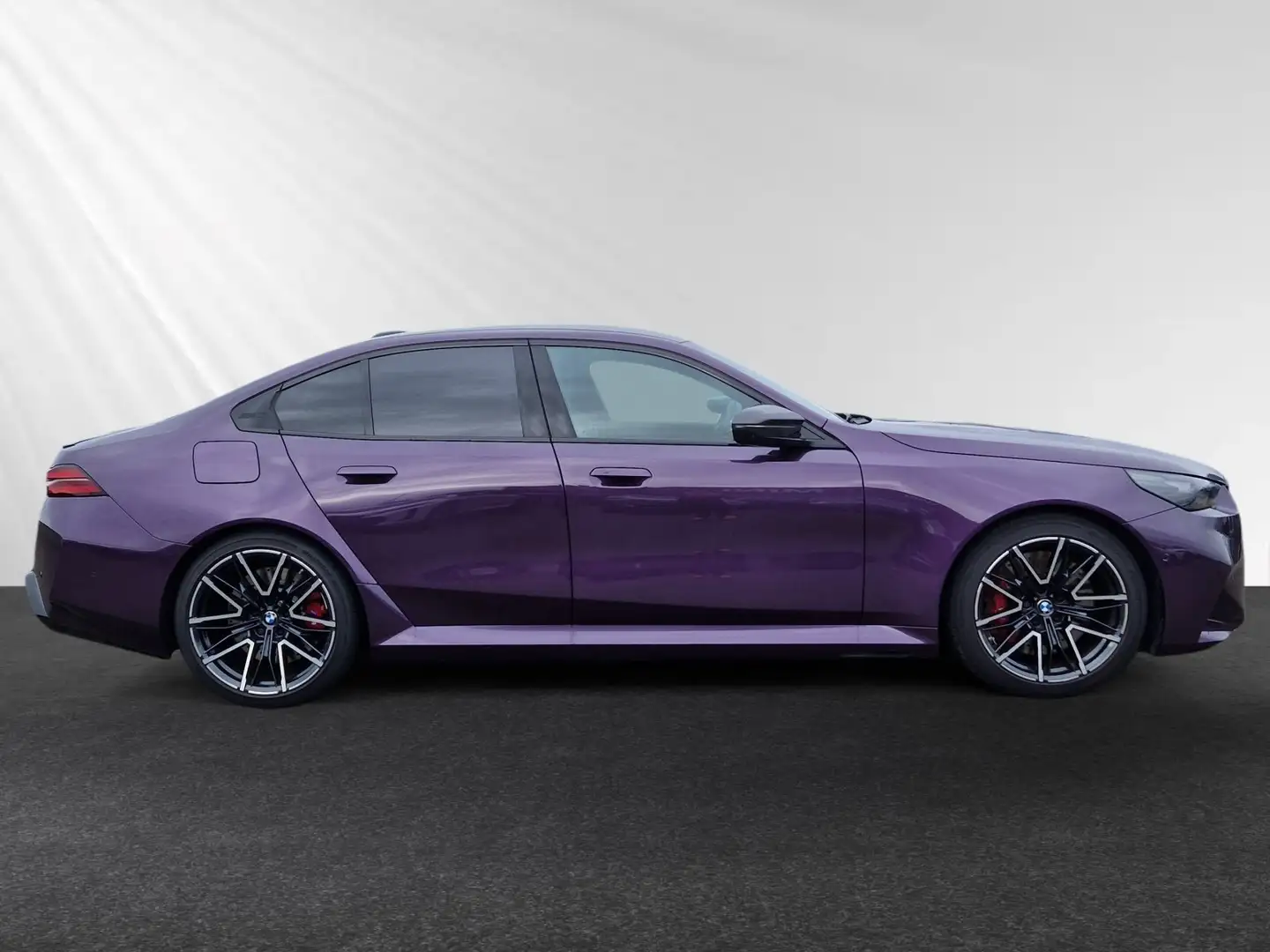BMW M5 Limousine *€ 1.190 Zubehörbonus* Violett - 2