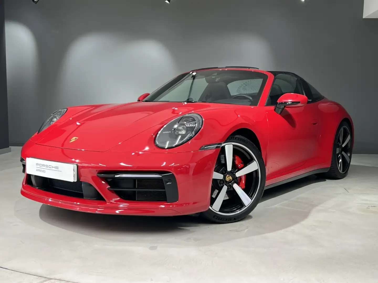 Porsche 992 Targa 4 S PDK Rojo - 1