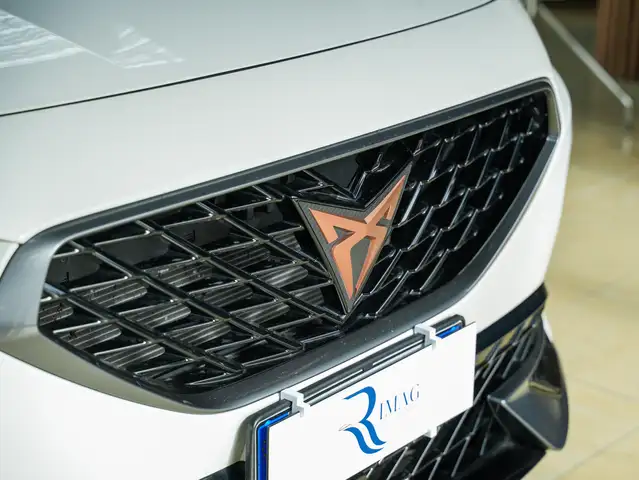 Cupra Formentor view 4