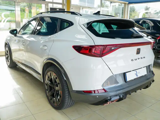 Cupra Formentor view 5