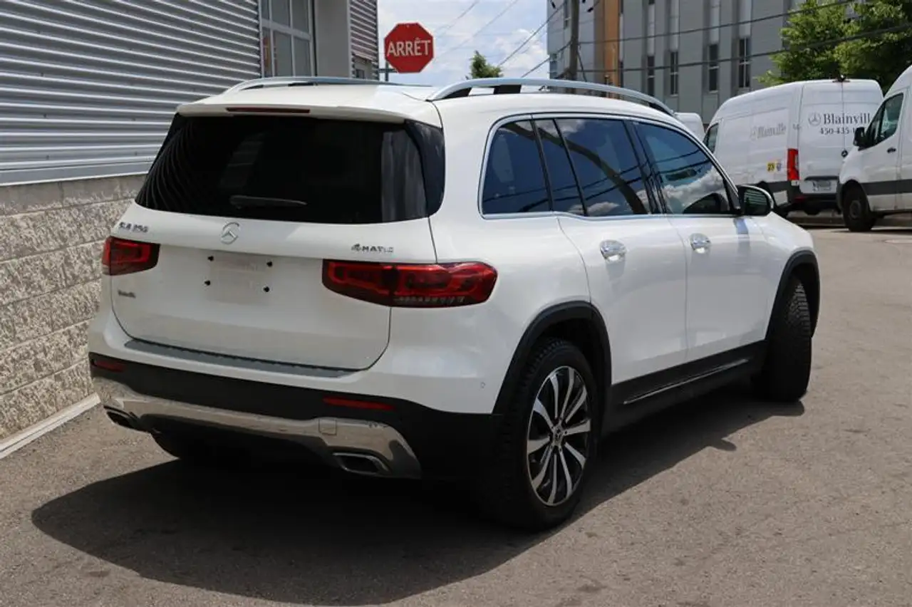 Mercedes-Benz GLB снимка Mercedes-Benz GLB