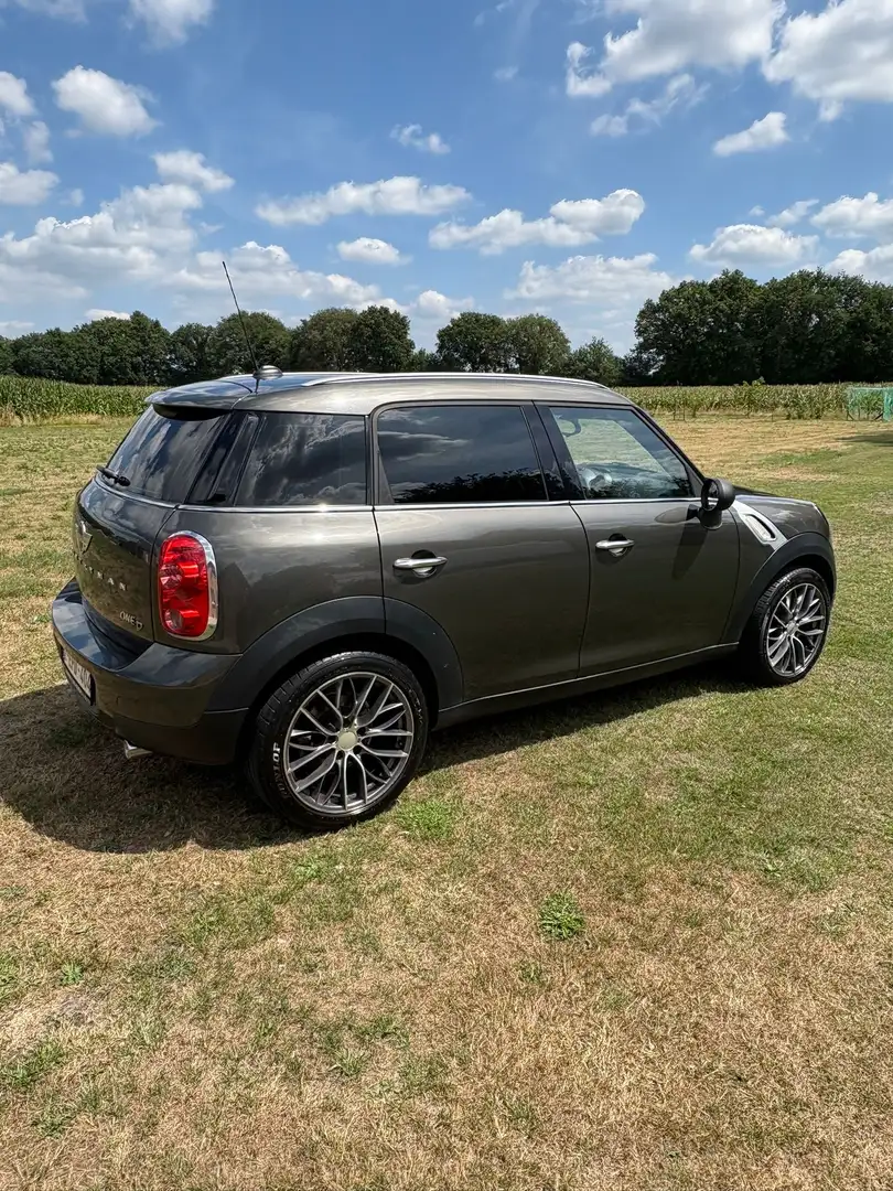 MINI One D Countryman Bronce - 2