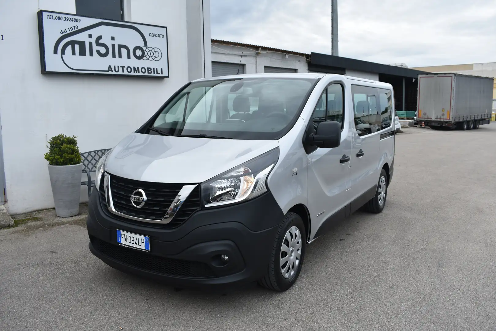 Nissan NV300 Nissan NV300 Bus 9 posti 1.6dCI 121 cv Gri - 1