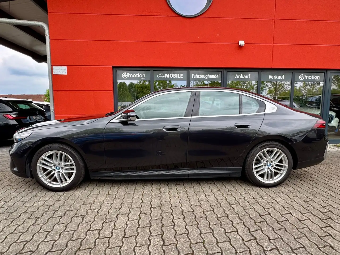 BMW i5 eDrive 40*DAB*HiFi*DrivA*Head-up*Leder Merino Grijs - 2
