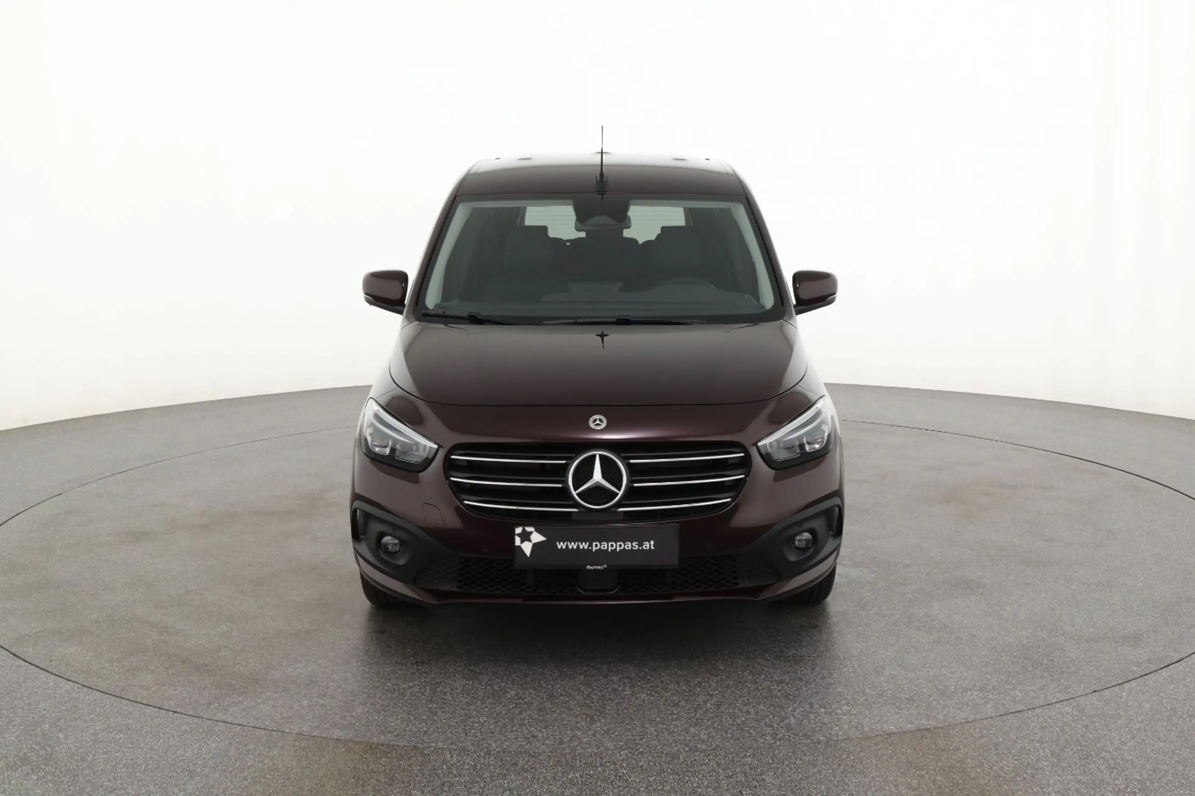 Mercedes-Benz T-Class T 180 lang Automatik Navi Cam SHZ AHK — photo 4