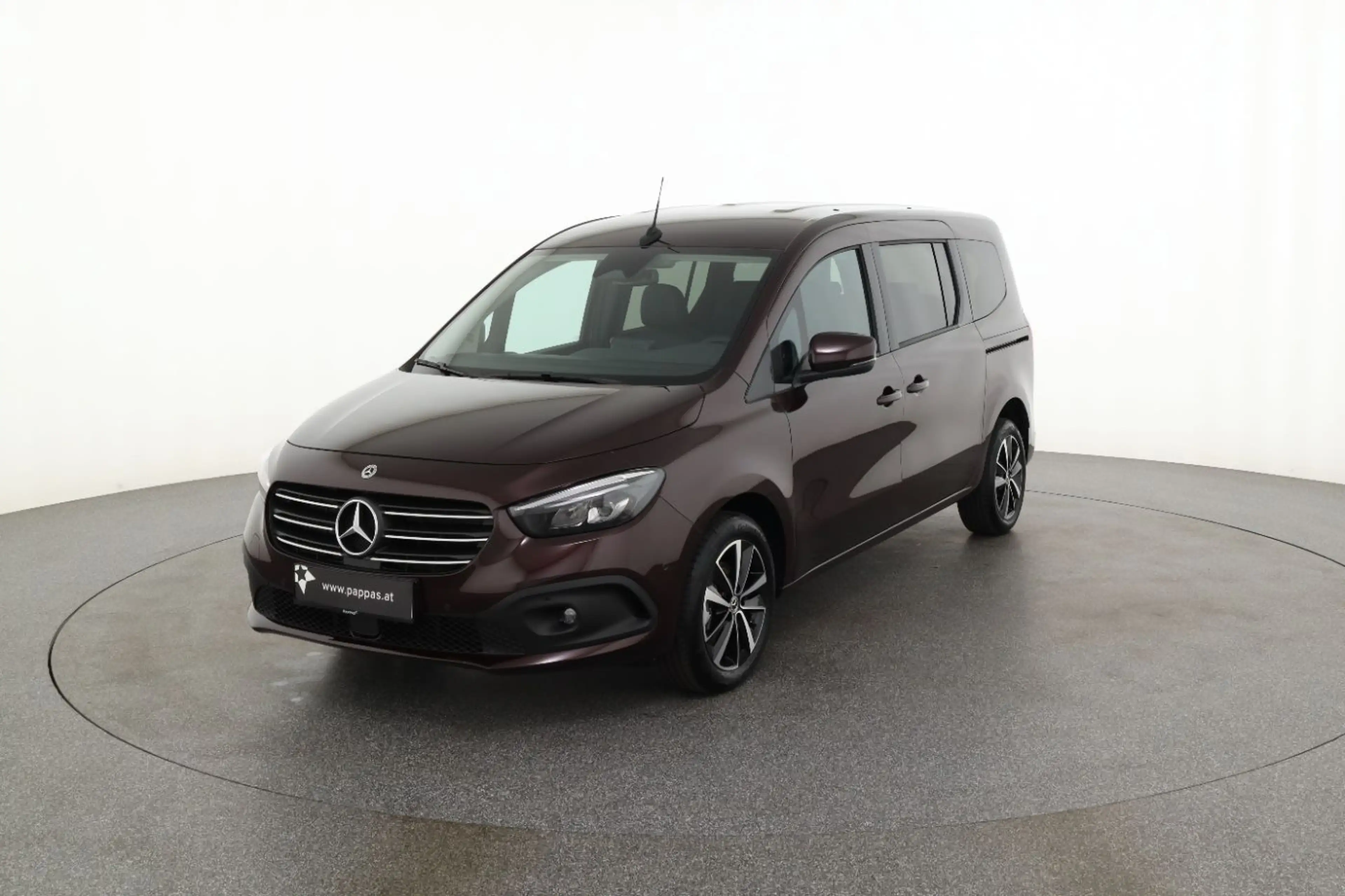 Mercedes-Benz T-Class T 180 lang Automatik Navi Cam SHZ AHK — photo 2