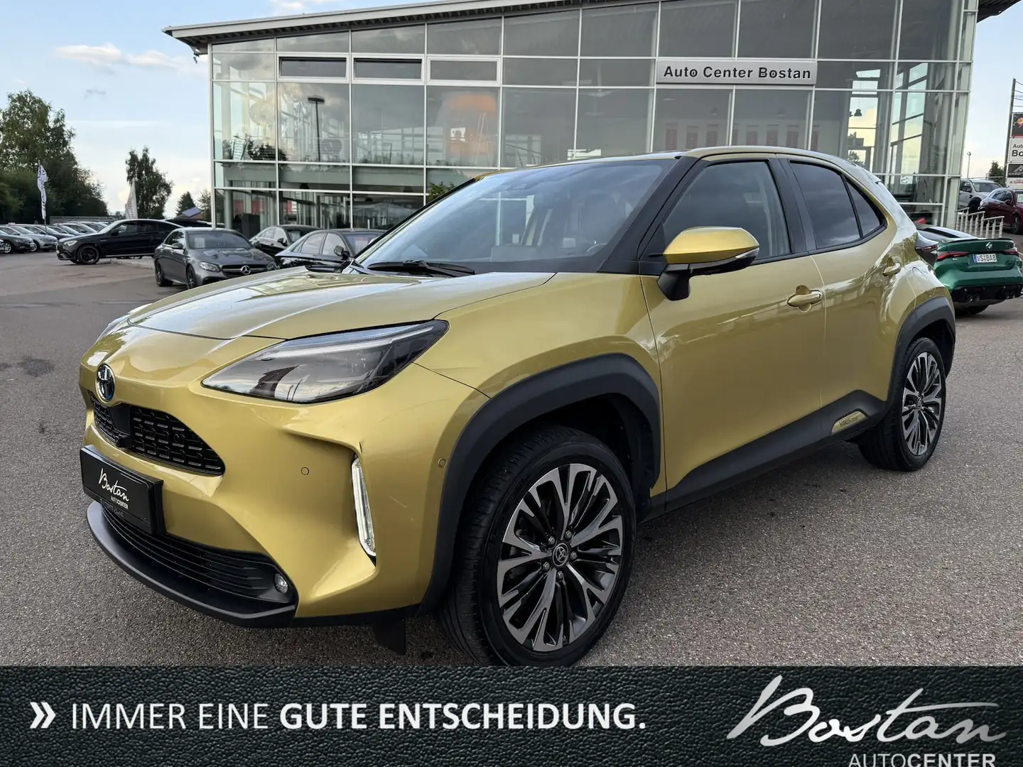 Toyota Yaris Cross 1.5 HYBRID FWD ELEGANT/1.HAND/360° Gold - 1