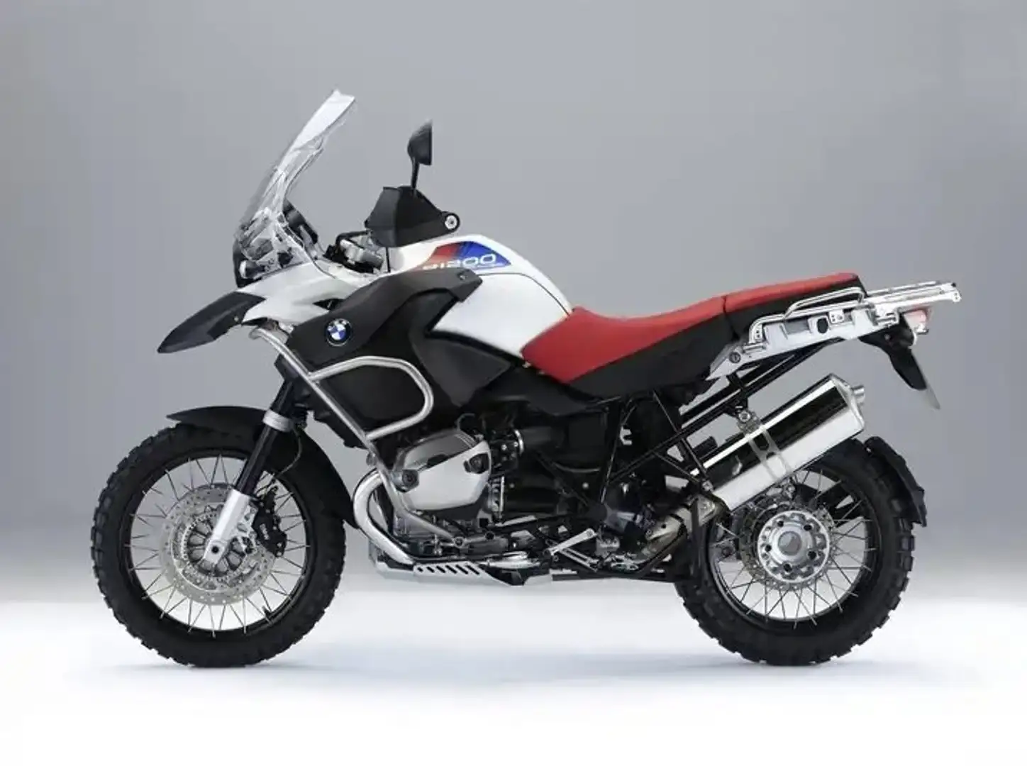 BMW R 1200 GS Adventure "30 YEARS GS" Bílá - 2
