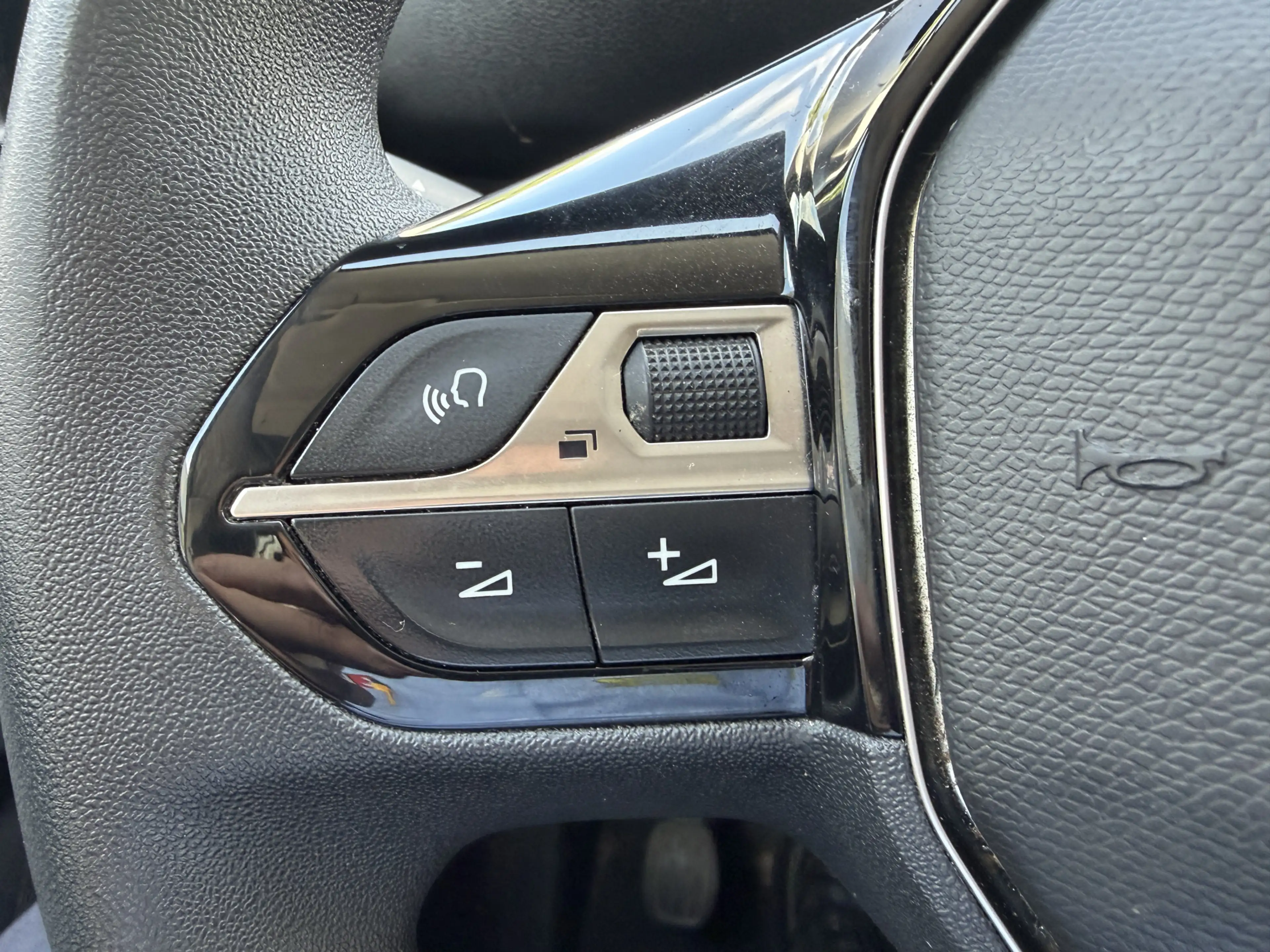 Peugeot Partner 1.2 Premium Benzine! * Apple\Android * Cruise * Ai — photo 13