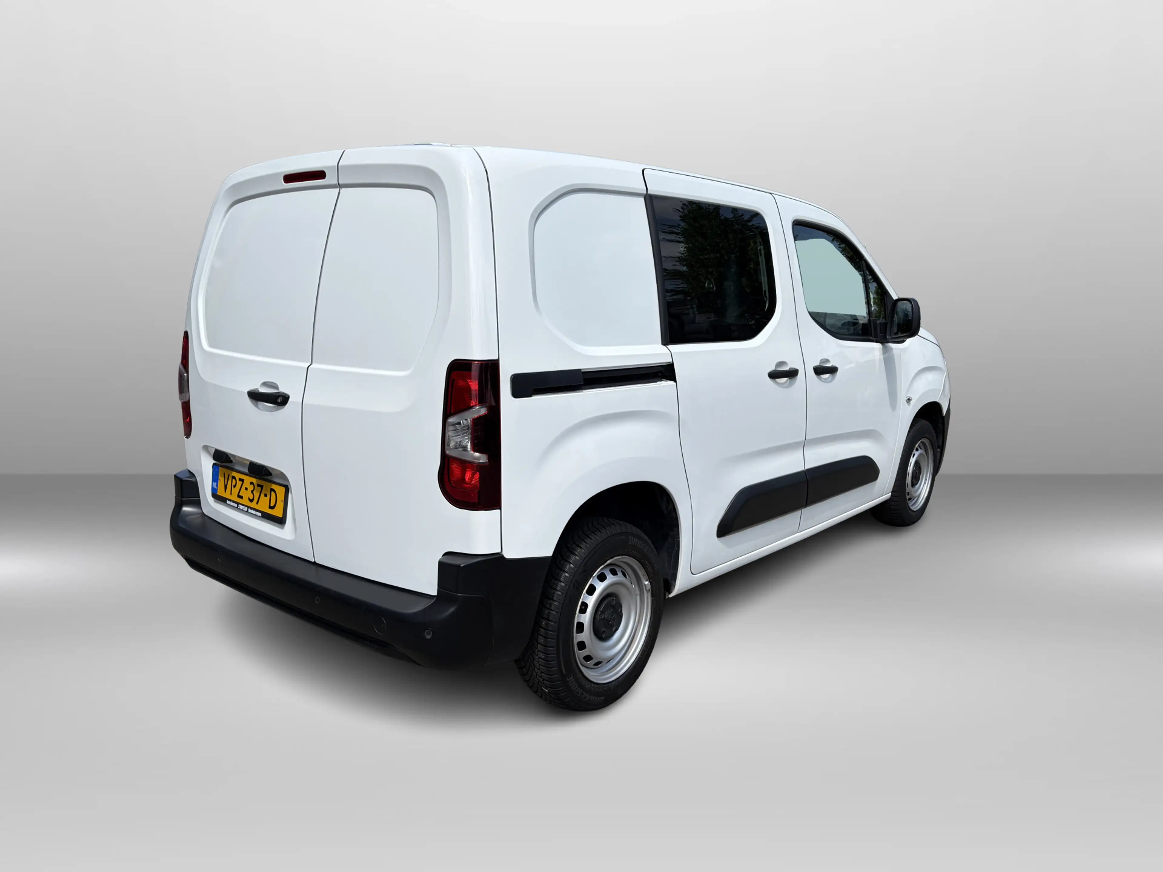 Peugeot Partner 1.2 Premium Benzine! * Apple\Android * Cruise * Ai — photo 14