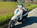 Piaggio Beverly 300 i.e. - thumbnail 4