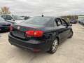 Volkswagen Jetta Highline*2.0TDI*140 PS*1Hand* Schwarz - thumbnail 2
