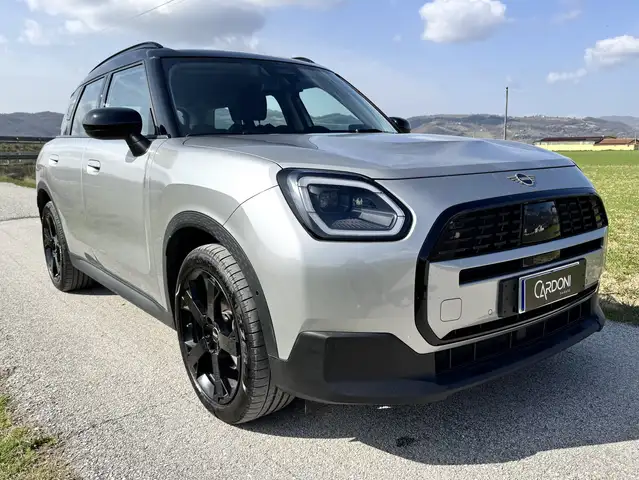 MINI Cooper D Countryman Mini Countryman U25 2.0 48V Classic auto