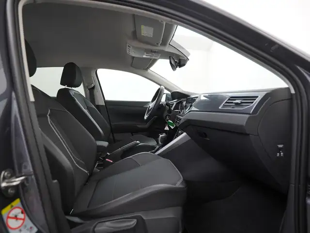 Volkswagen Taigo view 3