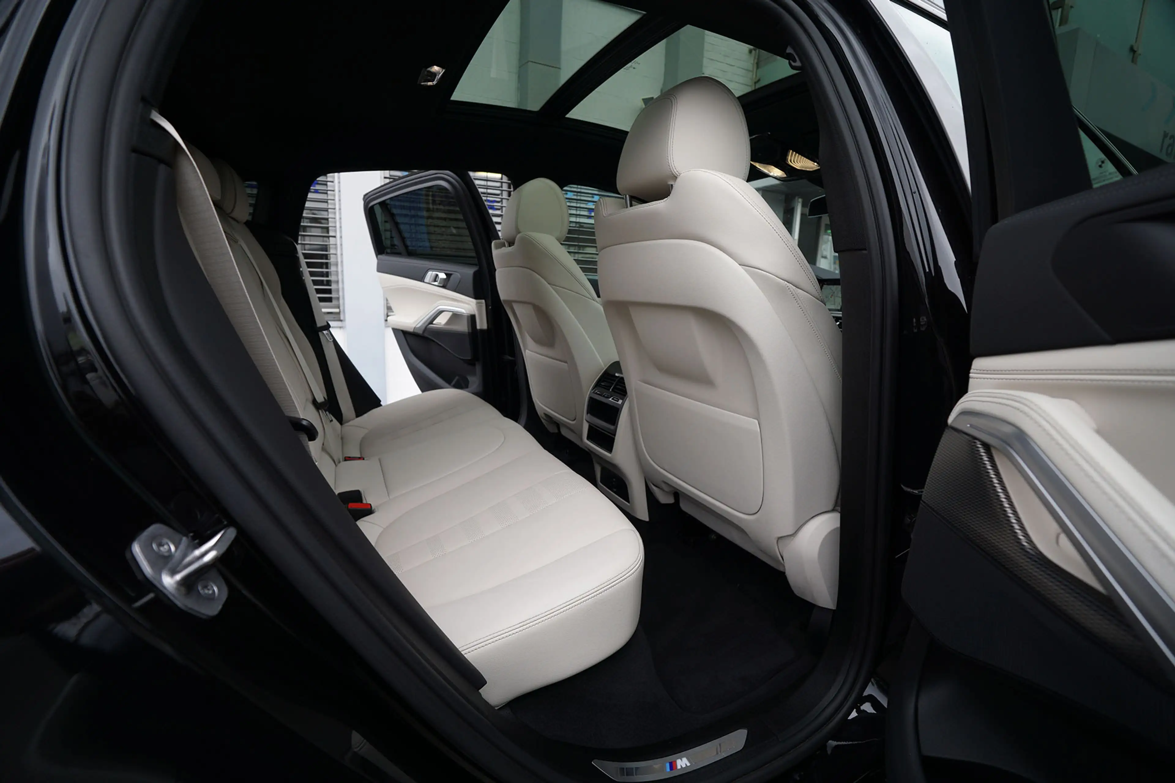 BMW X6 X6 xDrive30d M SPORTPAKET-BLACK EDITION-PANO-22M — photo 44