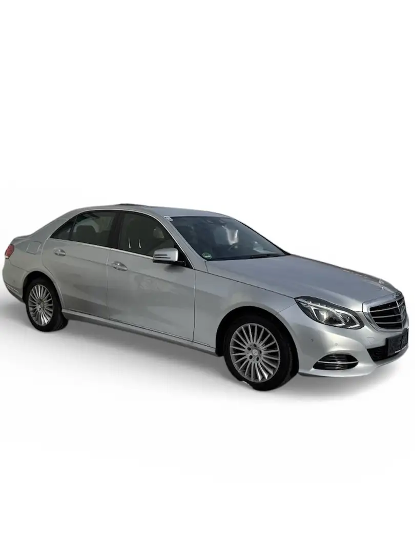 Mercedes-Benz E 250 CGI BlueEfficiency Elegance Aut. Silber - 2