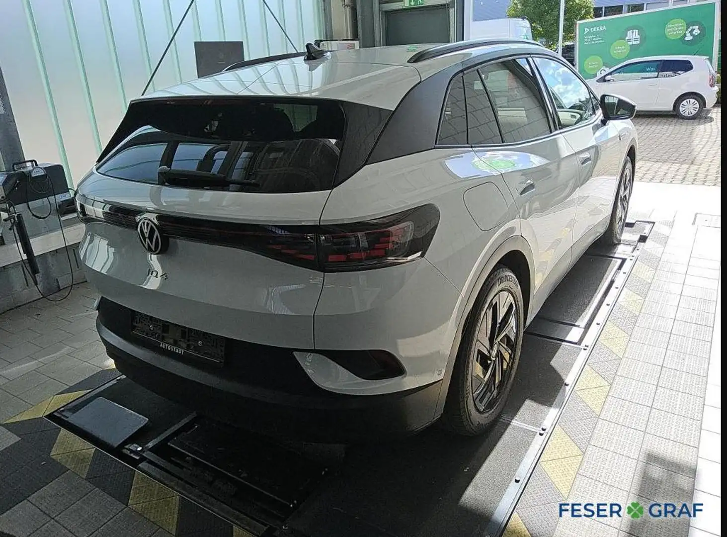 Volkswagen ID.4 Pro Performance 77 kWh DSG AHK KAM MATRIX Weiß - 2