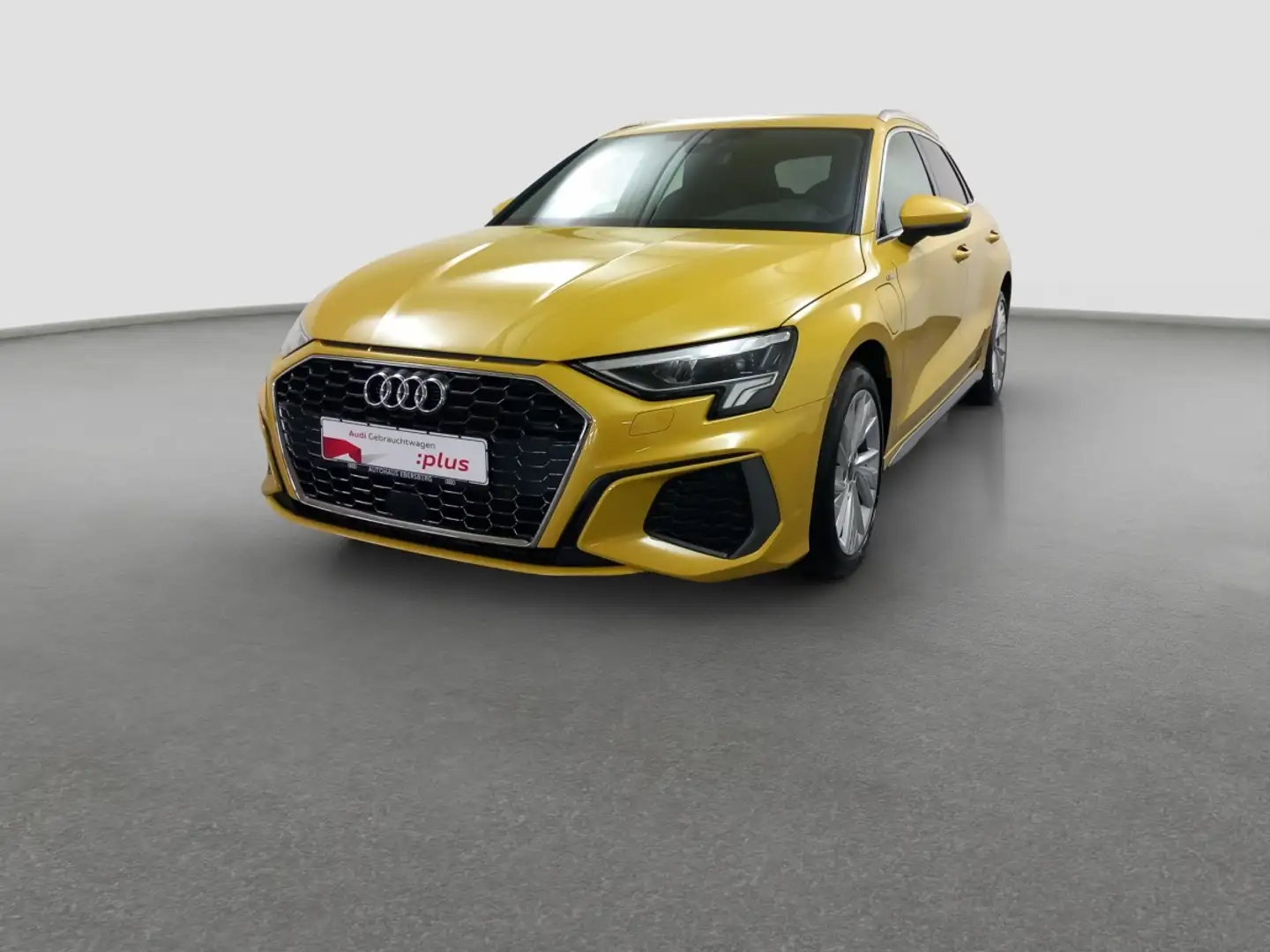 Audi A3 Sportback S line 40 TFSI e 5JGar Hybrid Schuko LED Gelb - 2
