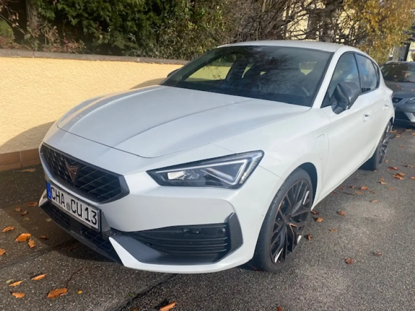 CUPRA Leon Leon 1.4 e-HYBRID Weiß - 1