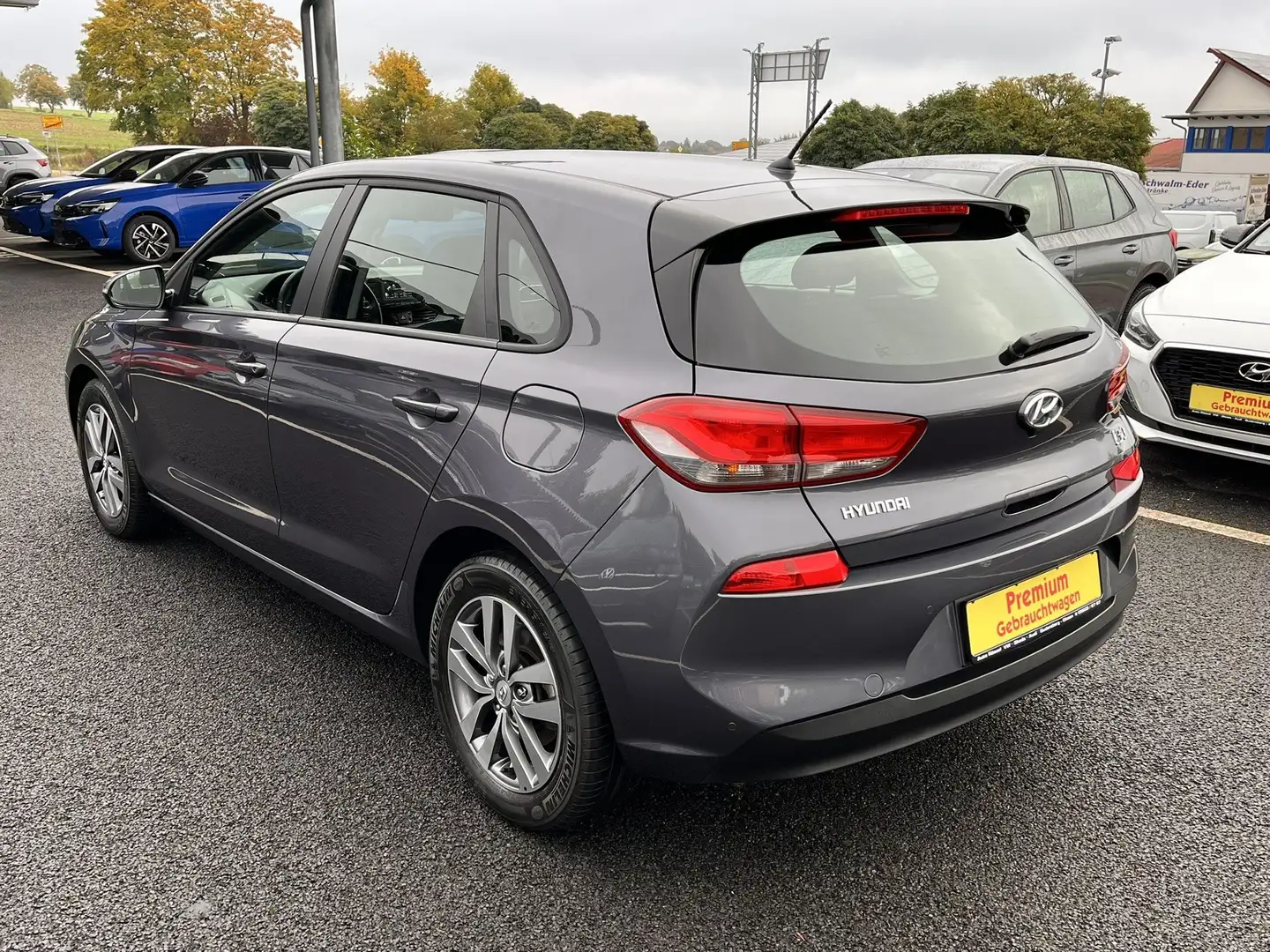 Hyundai i30 1,4 TGDI-KAT Trend Klima Sitzheizung 16" Alu Grau - 2