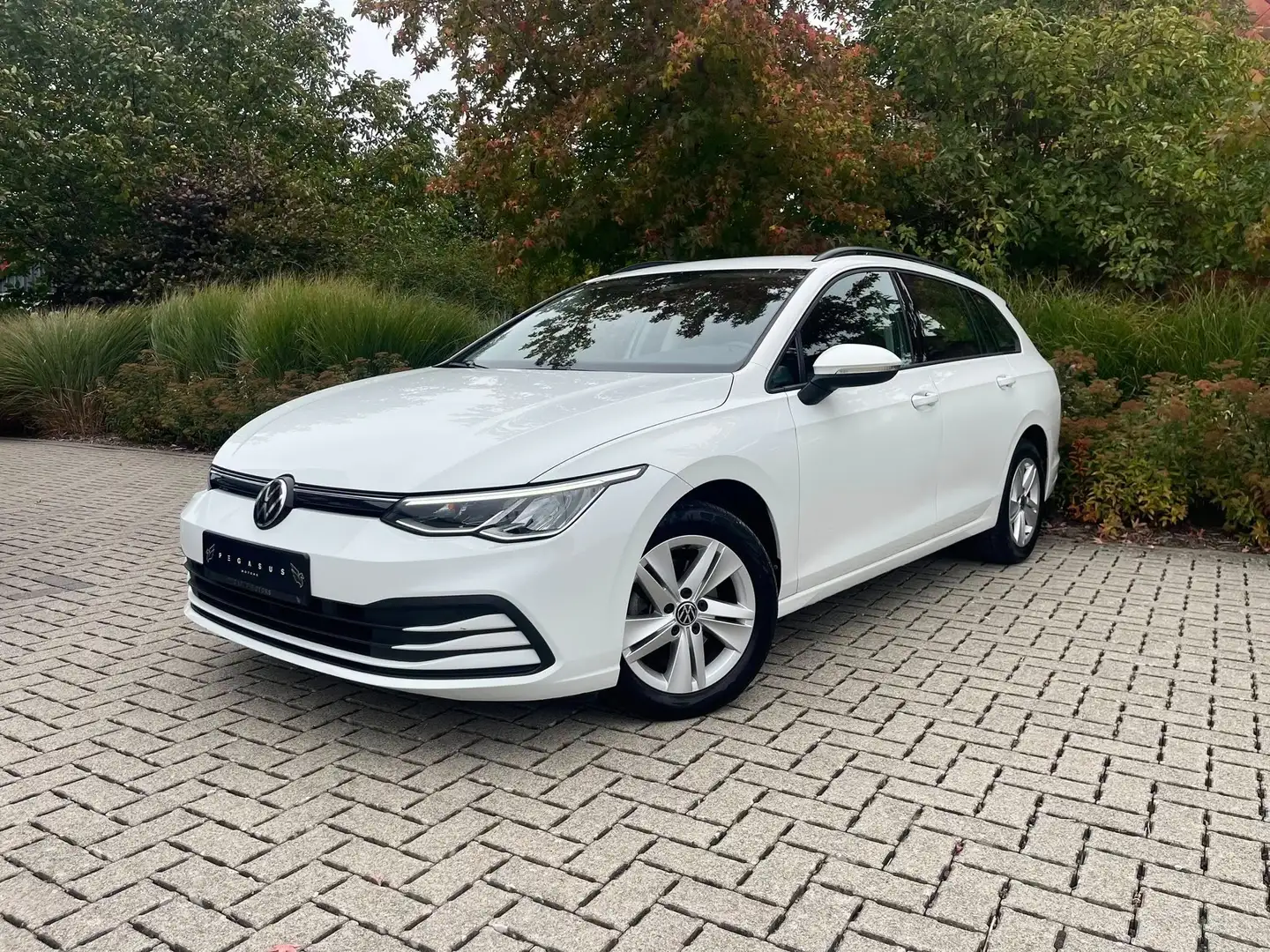 Volkswagen Golf Variant 1.0 eTSI - 2021/080.000km/Euro 6b - AUTOMAAT Wit - 1