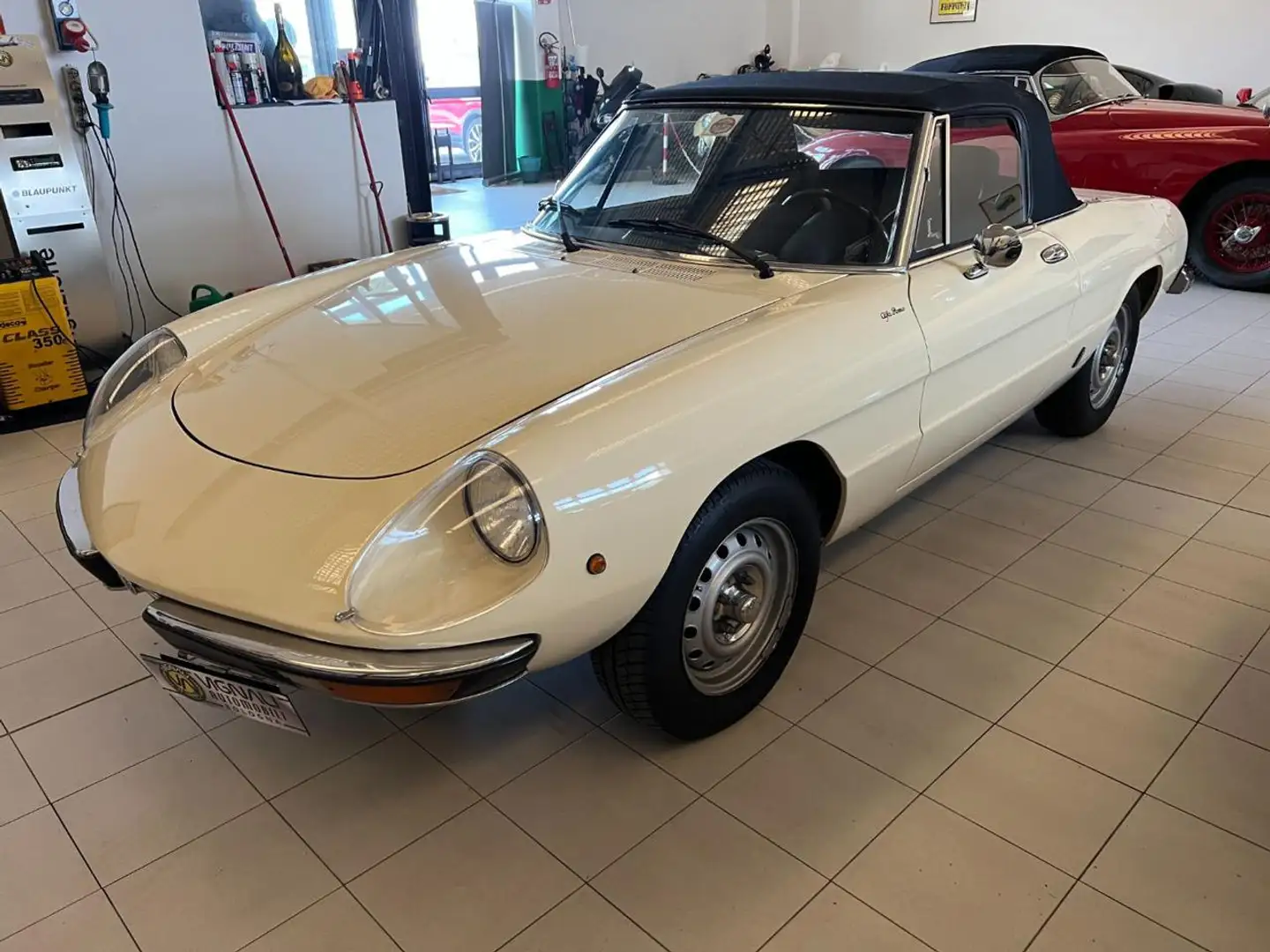 Alfa Romeo Spider 2.0 Veloce Beige - 1