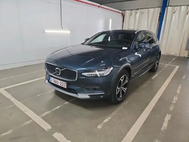 Volvo V90 Cross Country Pro*4x4*PANORAMA*LEDER*LED*SHZ