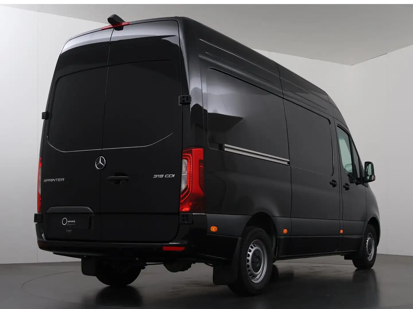 Mercedes-Benz Sprinter 319 1.9 CDI L2 Select Чорний - 2