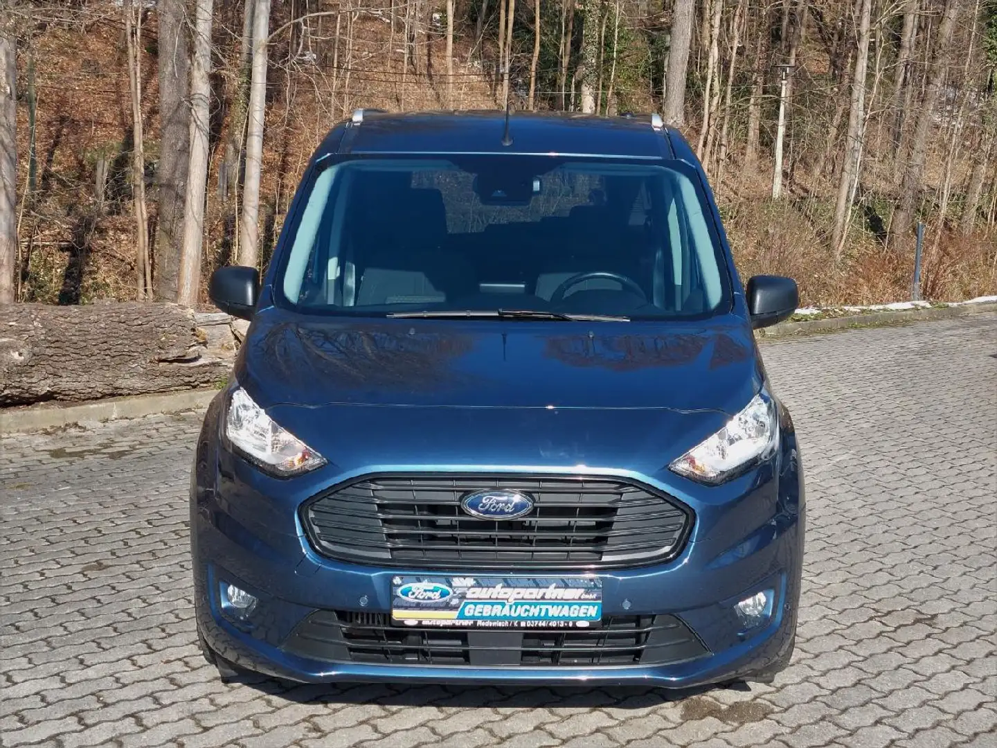 Ford Grand Tourneo Trend Blau - 2