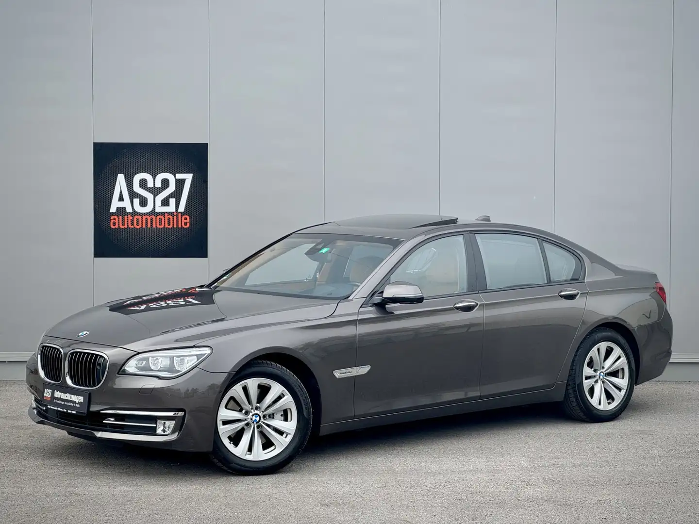 BMW 740 xDrive n57 INDIVIDUAL Maro - 1