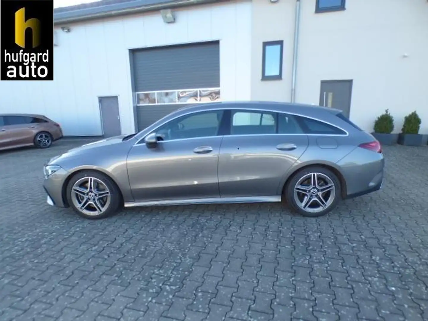 Mercedes-Benz CLA 200 CLA 200 SB AMG Line Premium AHK Memory Verkehrsz. Gris - 1