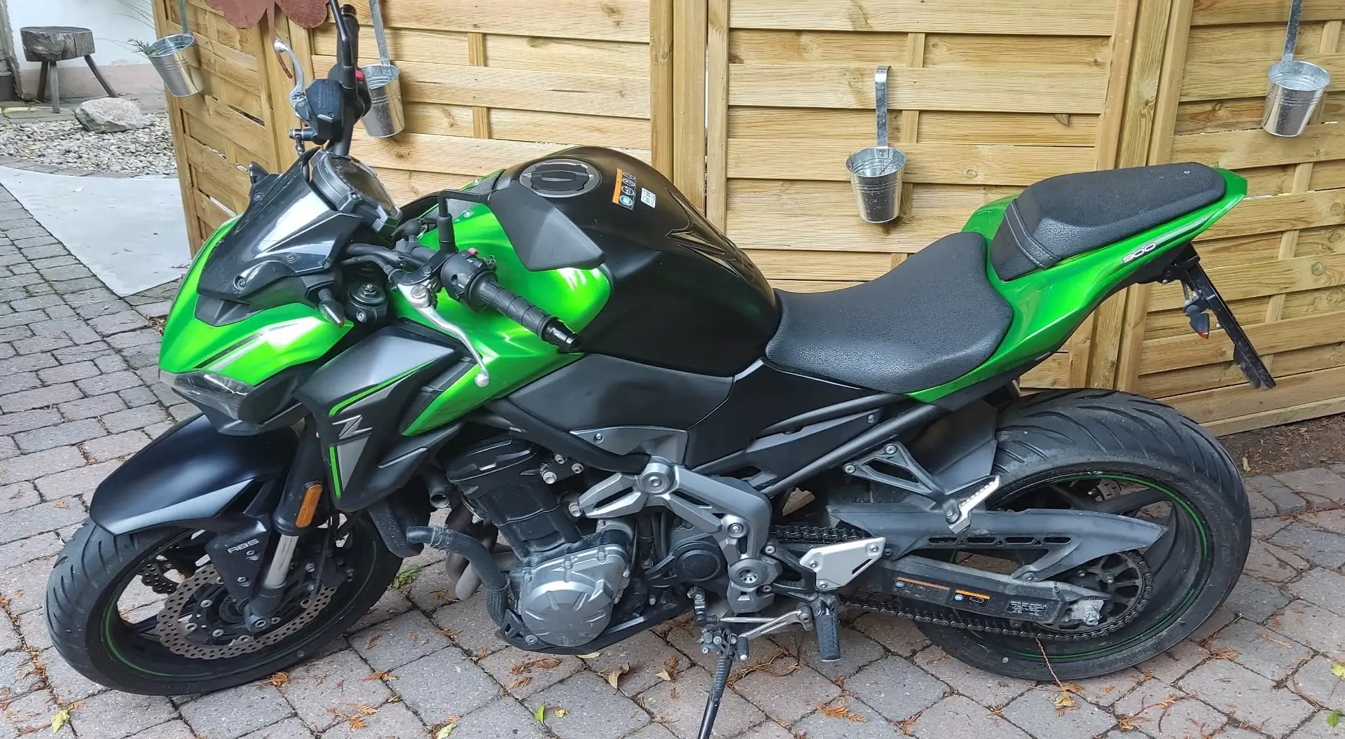 Kawasaki Z 900 ZR900B Verde - 2