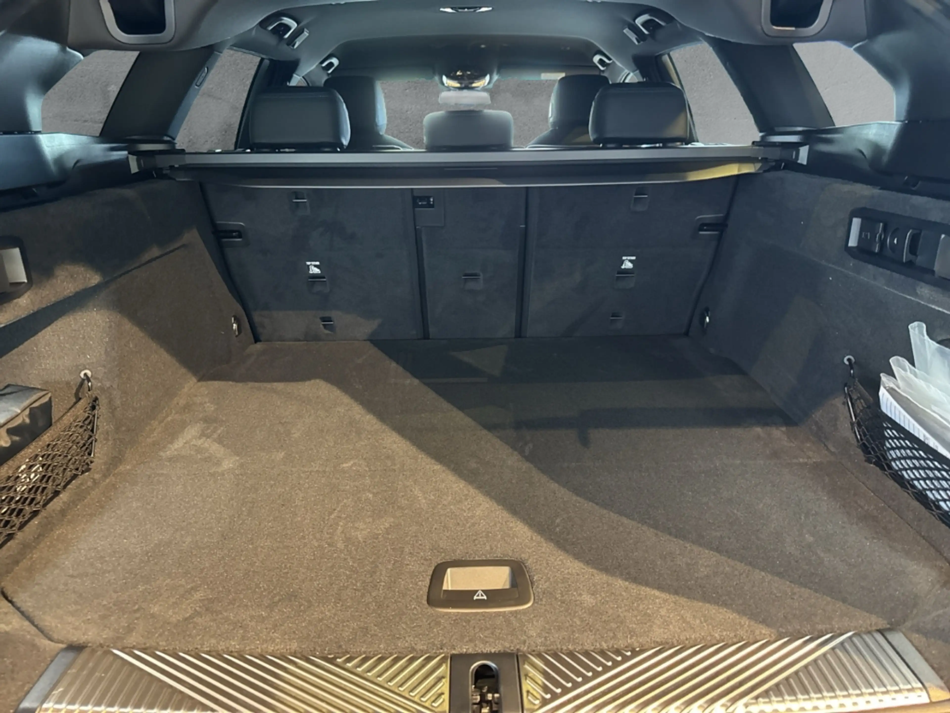BMW i5 eDrive40 Touring M Sport Pro LMR 20'' Park-Assiste — photo 15