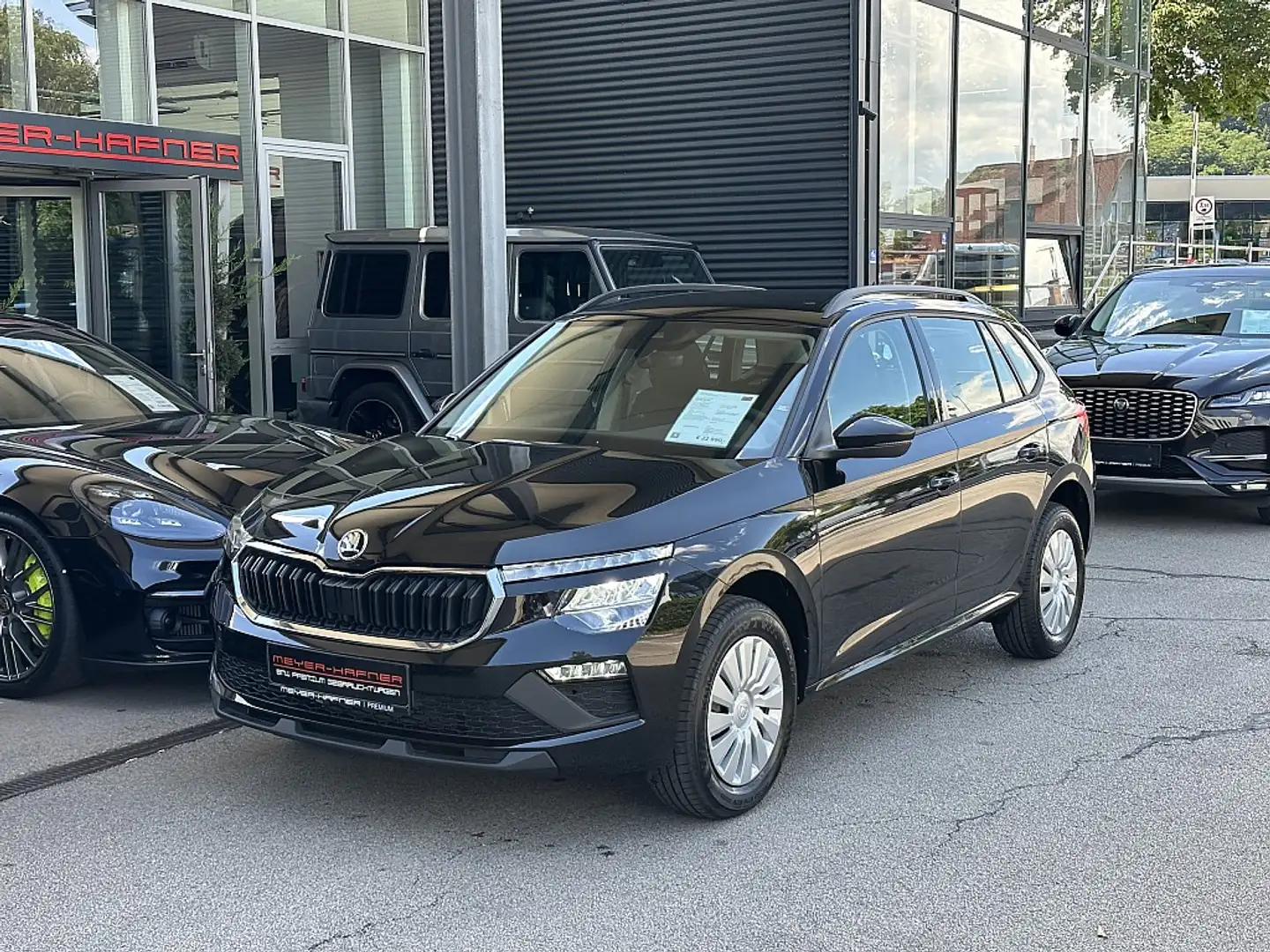 Skoda Kamiq 1,0 TSI Essence Schwarz - 1