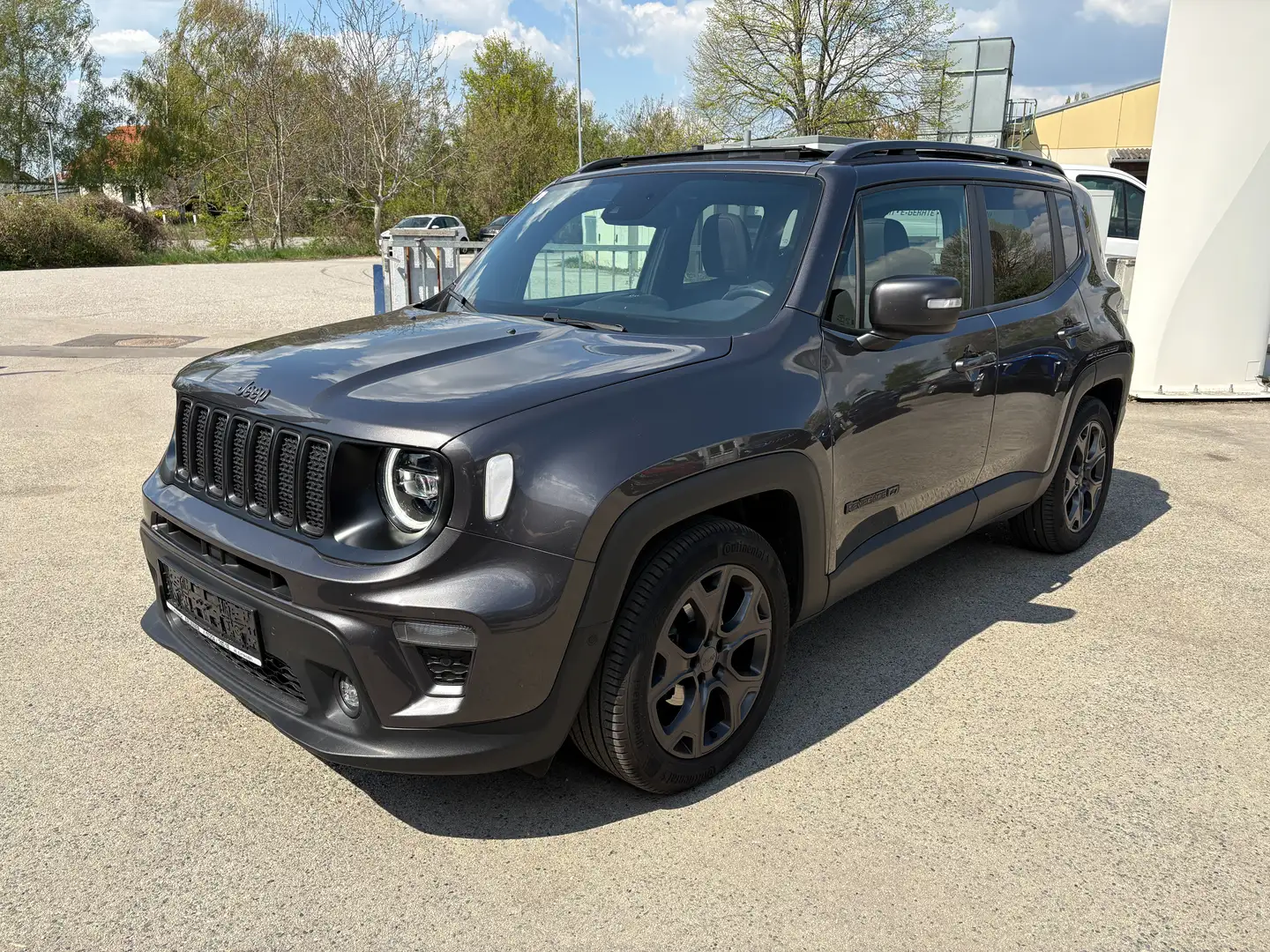 Jeep Renegade 1,6 Multijet II FWD 130 80th Anniversary Grau - 1