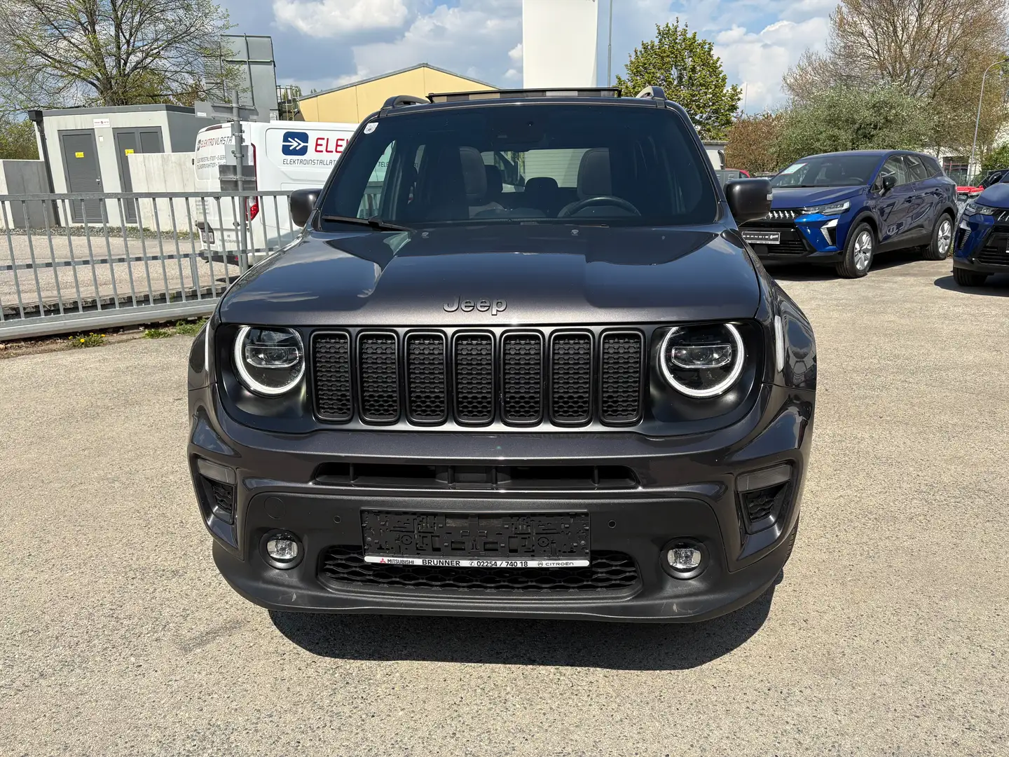 Jeep Renegade 1,6 Multijet II FWD 130 80th Anniversary Grau - 2