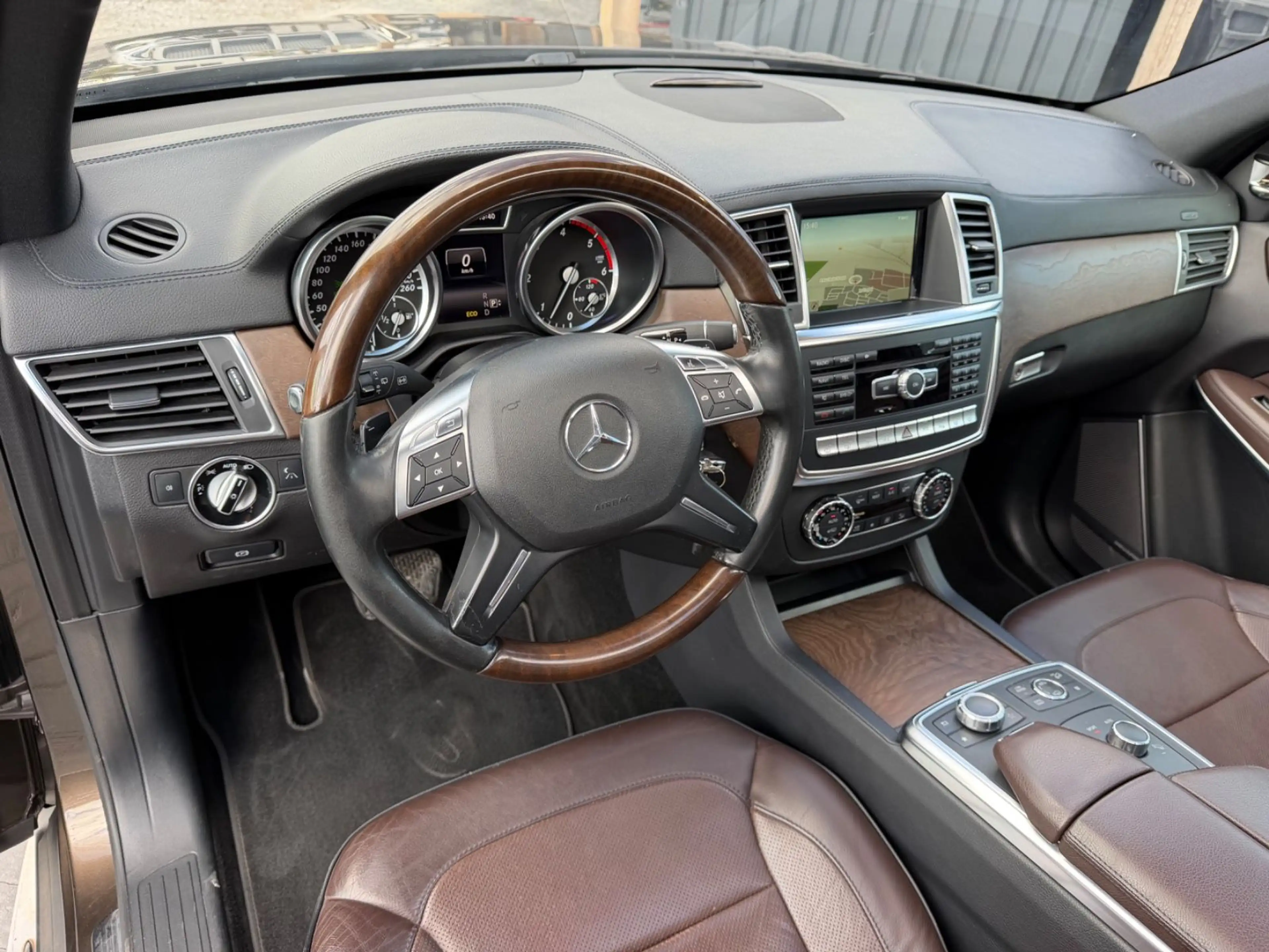 Mercedes-Benz GL 350 BlueTEC 4M*AMG*PANO*STHZ*360*KEY*7-SITZ* — photo 11