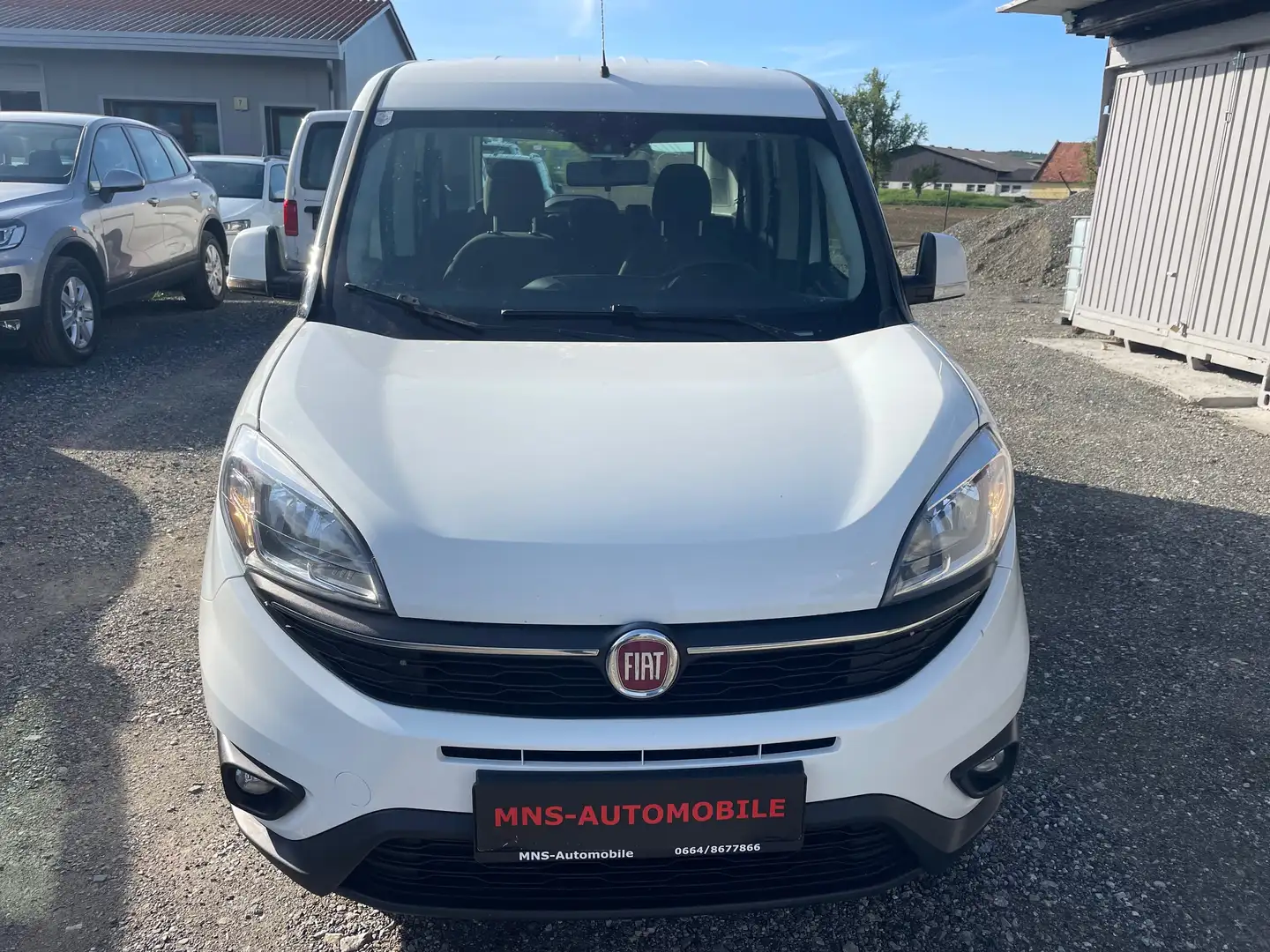 Fiat Doblo Lounge JTD 1.6 Diesel Weiß - 2
