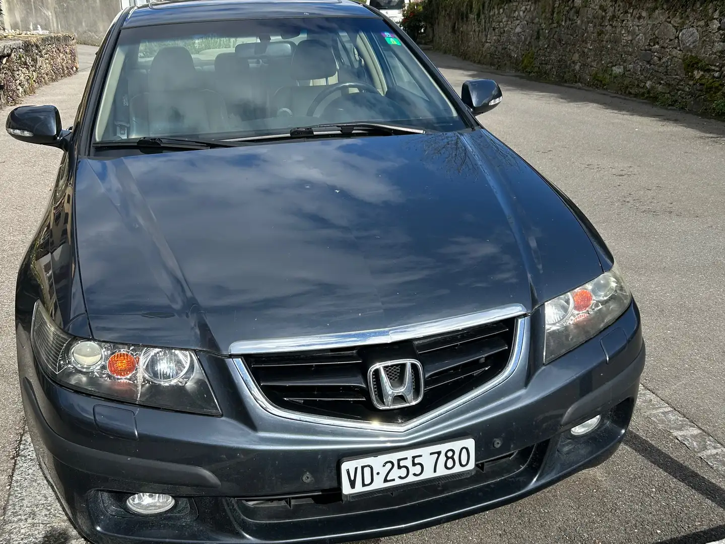 Honda Accord Tourer 2.4i Exécutive Gri - 1