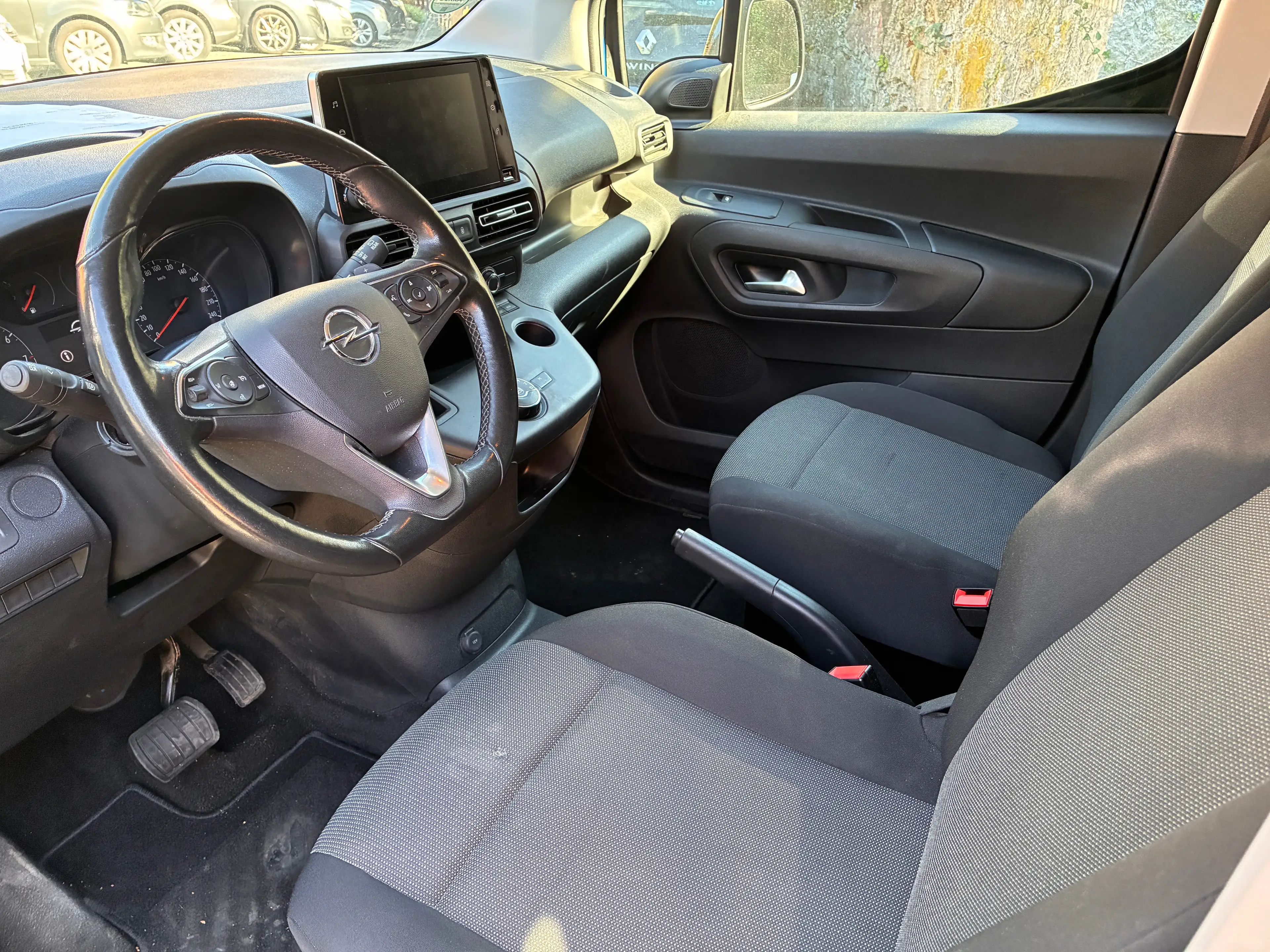 Opel Combo Combo 1.5 D Cargo 1.5 D EHZ Autm. — photo 9