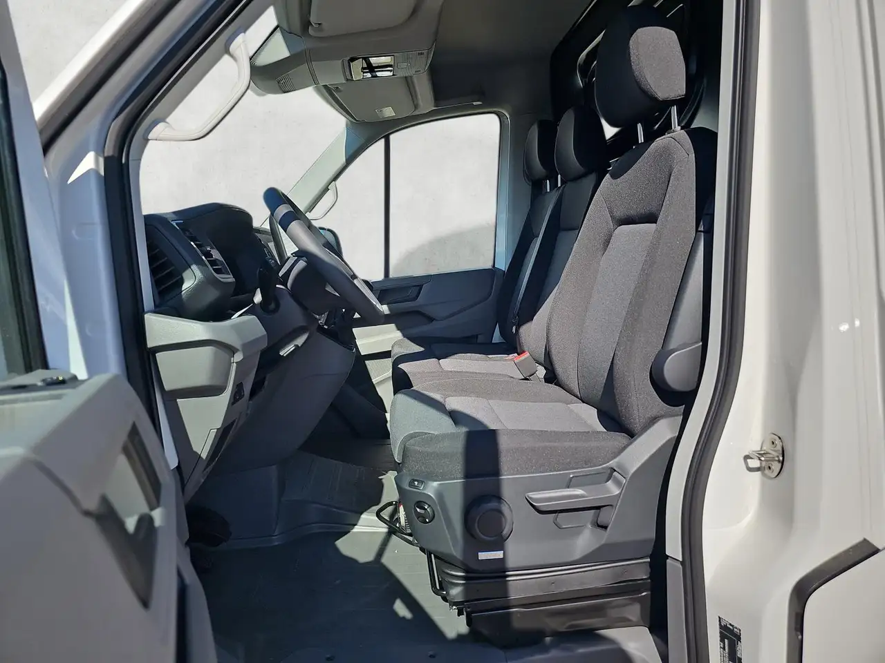 Volkswagen Crafter 2026 — фото 10