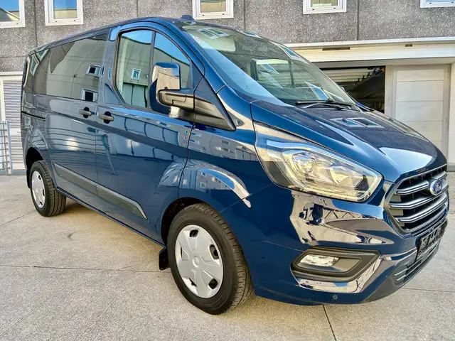 Ford Tourneo Custom 2.0 TDCI L1H1 9 POSTI IMMATRICOLATO 12/2021