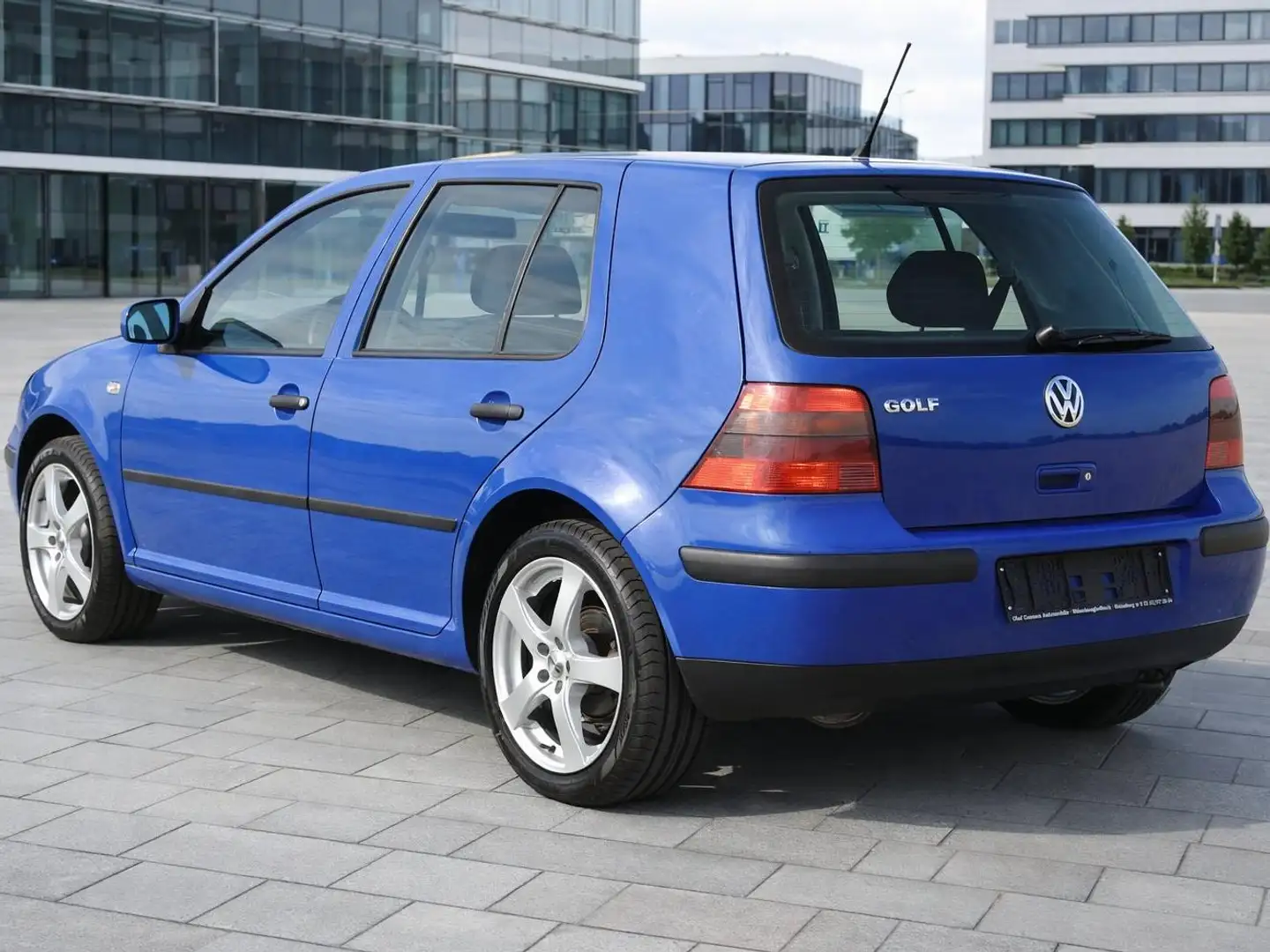 Volkswagen Golf 48973km.1.Hand. Scheckheft gepflegt. Top-Zustand! Blau - 2