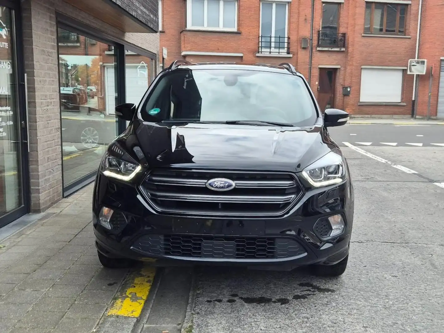 Ford Kuga Kuga 1.5 EcoBoost 4x4 Aut. ST-Line Zwart - 2