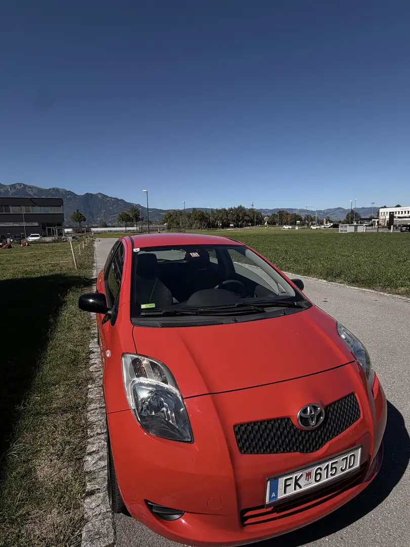 Toyota Yaris 1,0 VVT-i - 2