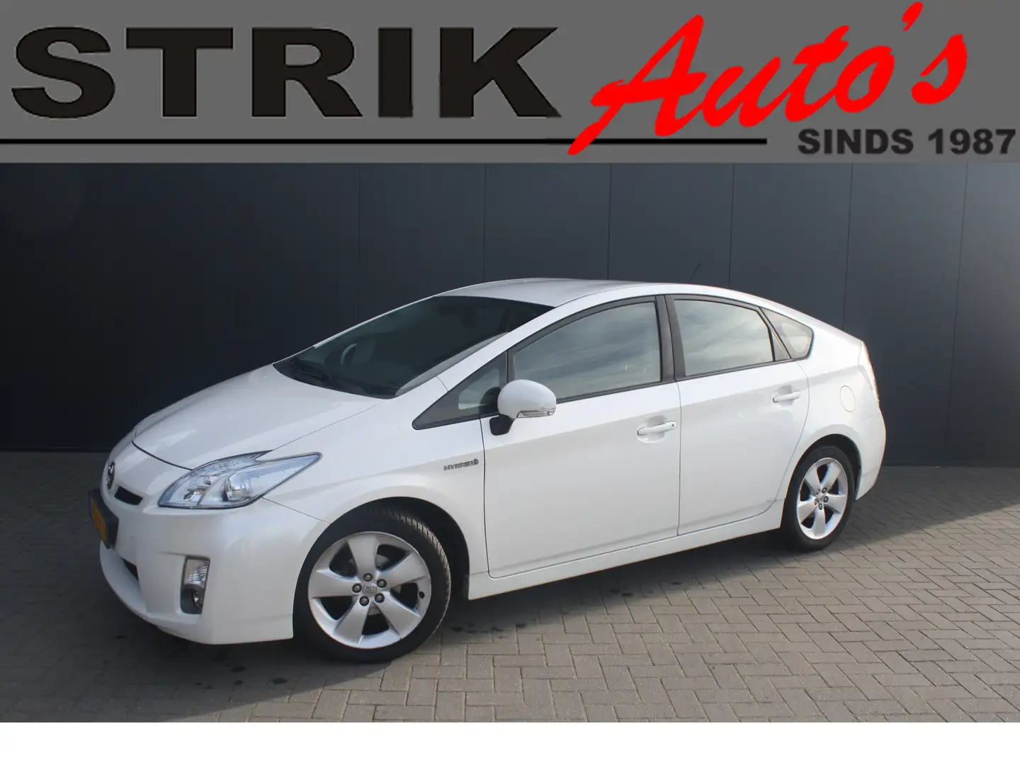 Toyota Prius 1.8 Aspiration - NAVIGATIE - CARPLAY - CAMARA - 2t Wit - 1