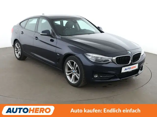 BMW 3 Series view 8