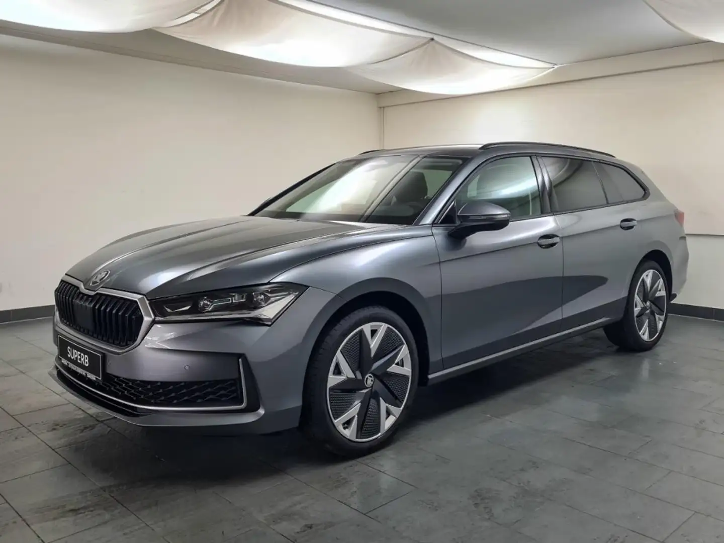 Skoda Superb Combi TSI DSG Selection Standh. WR Grau - 2
