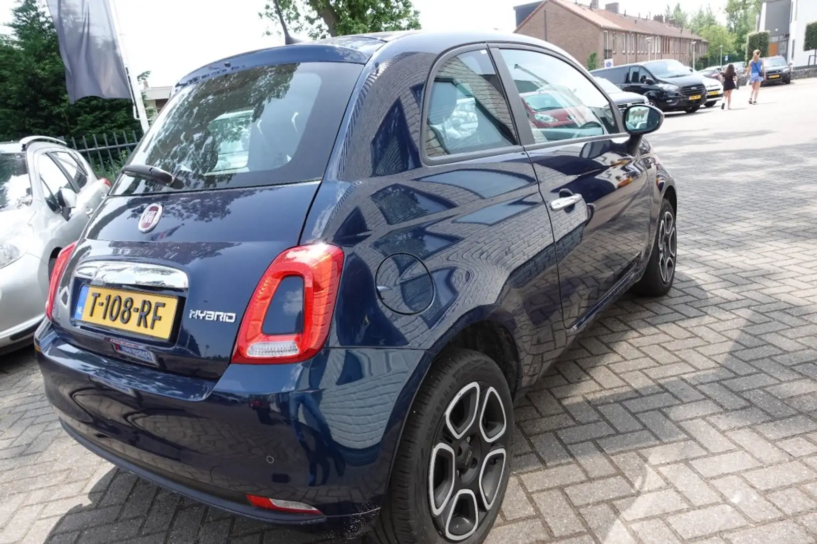 Fiat 500 1.0 HYBRID CLUB Clima Erg BEGEERLIJK ! Blauw - 2