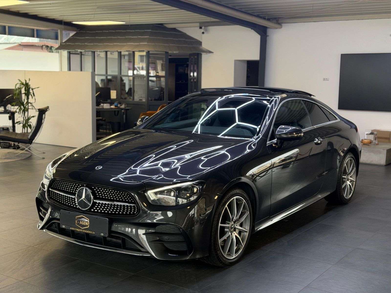 Second hand Mercedes Benz E-Class 